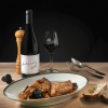 Bouteille de vin rouge Antoine